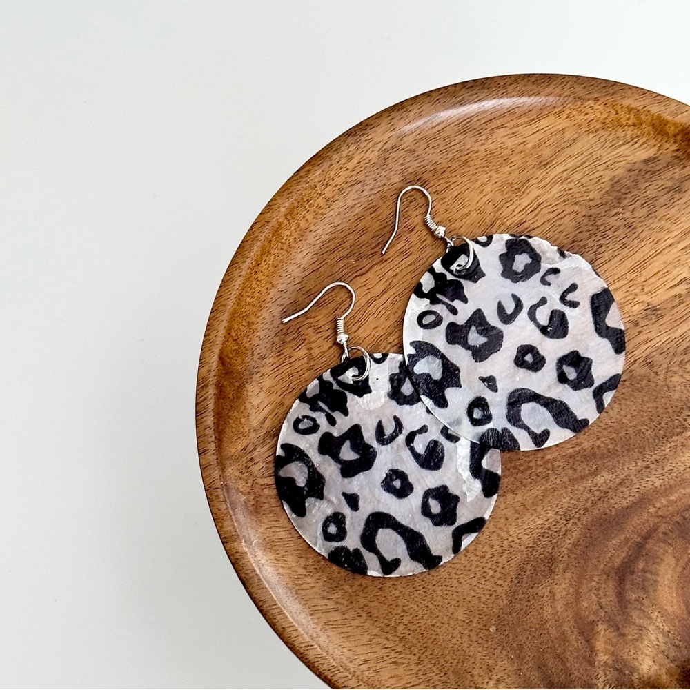 4/$15 Large Statement Black Leopard Print Seashell Round Drop Earrings